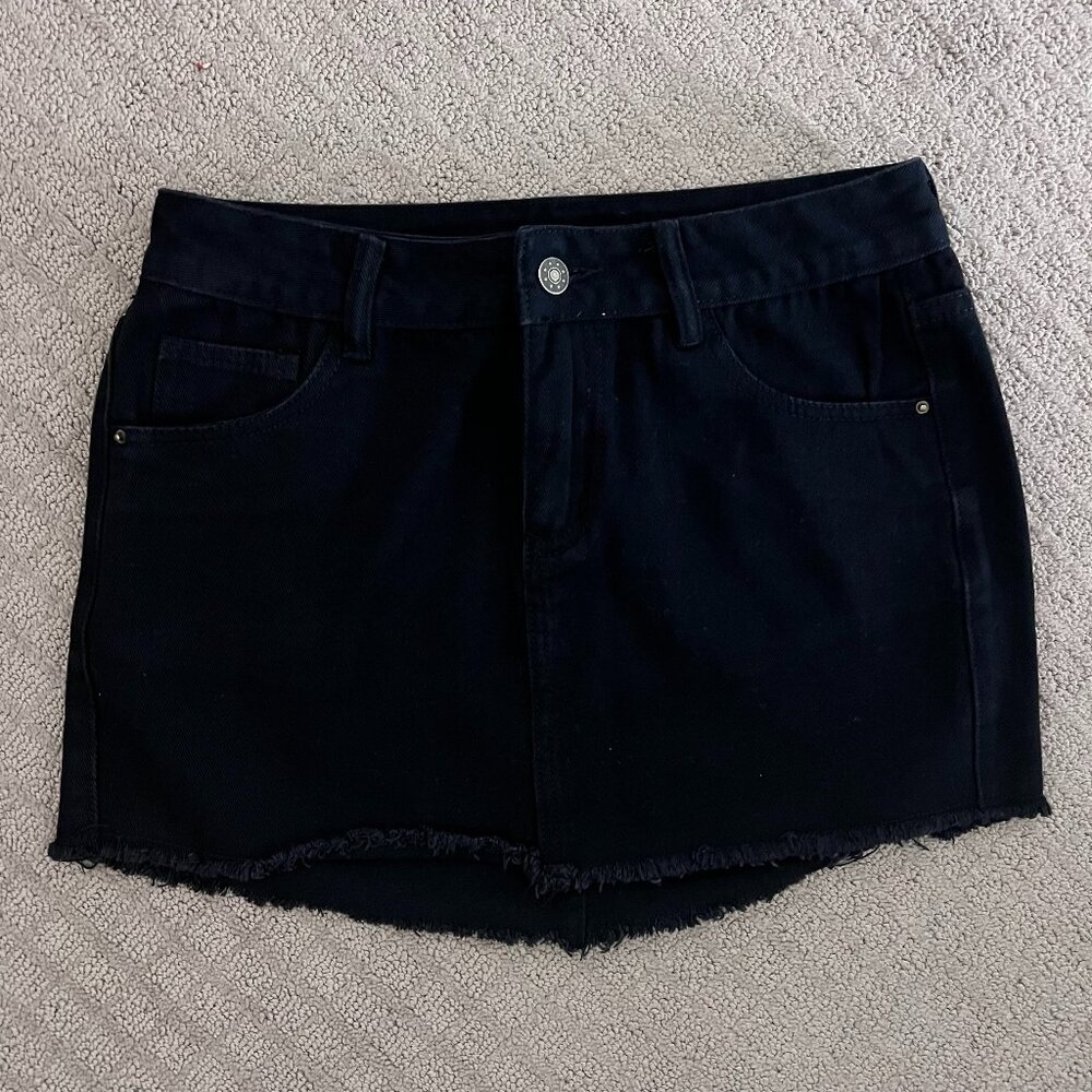 Dahli | Black Denim Skirt with Frayed Hem